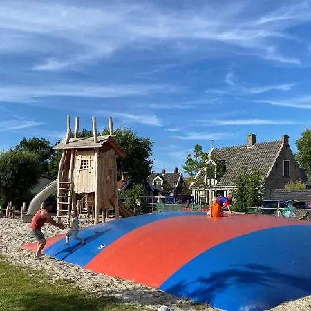 Pet-friendly Coastal *